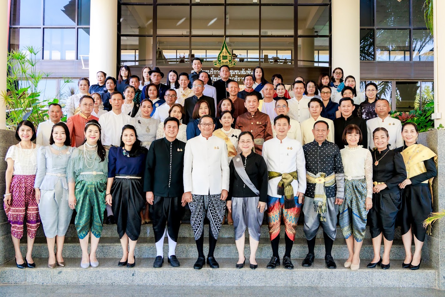 title - ปฏิรูปที่ดินจังหวัดเพชรบุรี ร่วมประชุมคณะกรมการจังหวัดเพชรบุรี ครั้งที่ 12/2568 เพื่อเป็นการสรุปผลงานในรอบปี พร้อมวางรากฐานในการทำงานในปี 2569 ที่เน้นทั้งการรักษาวัฒนธรรมประเพณี และการบริหารราชการด้วยความซื่อสัตย์สุจริต เพื่อพัฒนาจังหวัดเพชรบุรี อย่างยั่งยืน